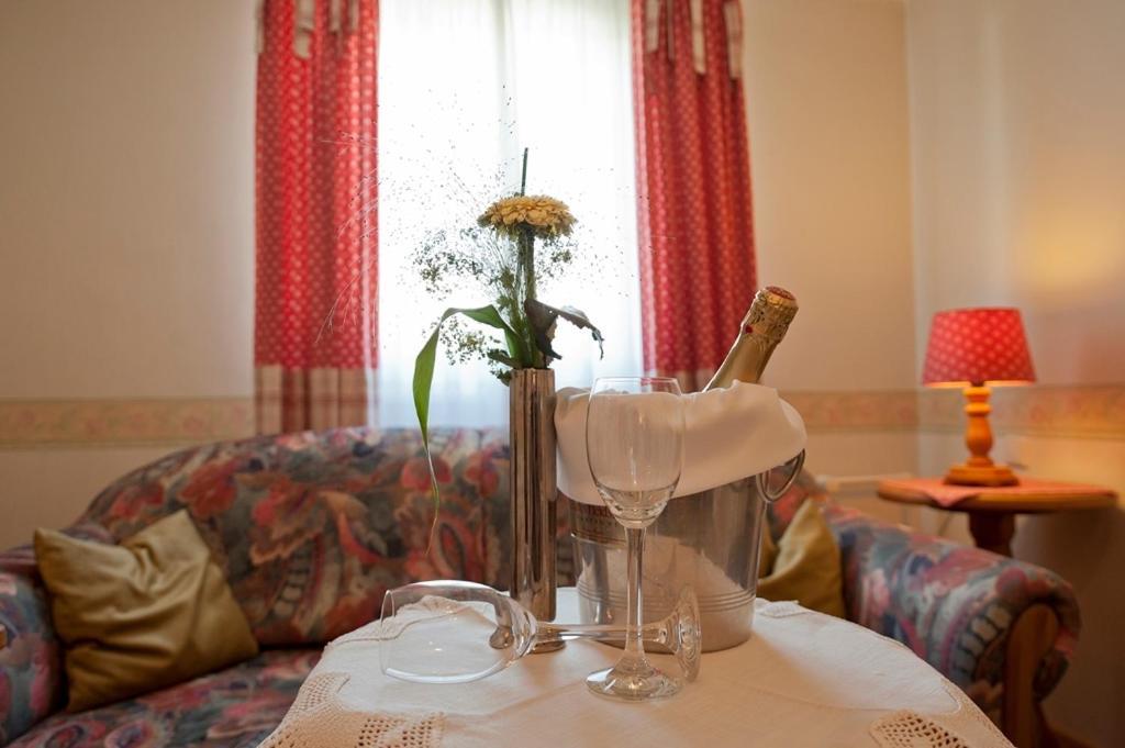 Landhotel Sauerlaender Hof Еслохе Стая снимка