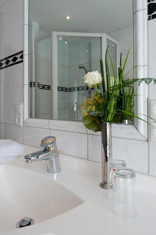 Landhotel Sauerlaender Hof Еслохе Стая снимка